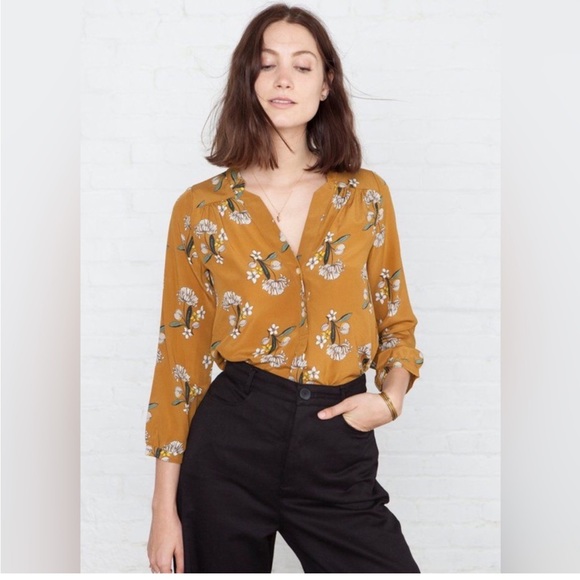 Amour Vert Tops - Amour Vert Sustainable Made in USA 100% Silk Mustard Yellow Floral V-Neck Blouse